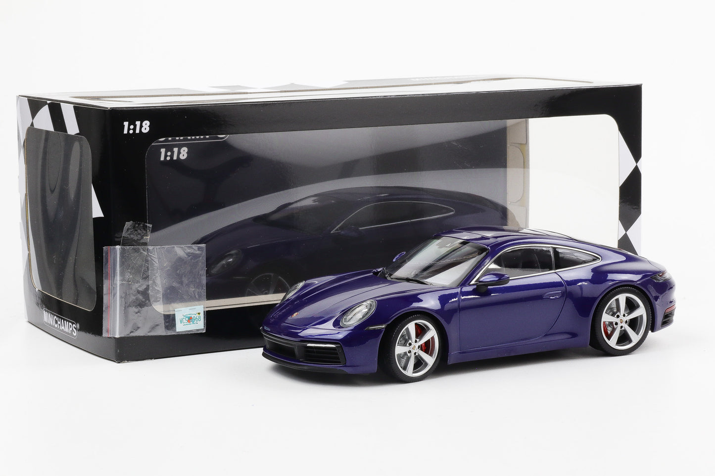 1:18 Minichamps Porsche 911 992 Carrera 4S 2019 Enzianblau-metallic Film Bad Boys