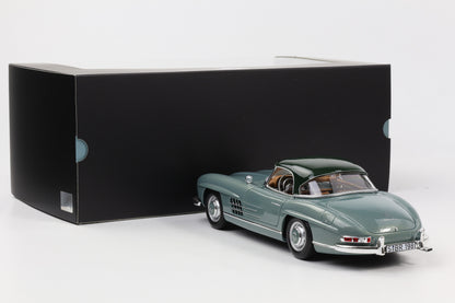 1:18 Norev Mercedes-Benz 300 SL Roadster W 198 II 1957-63 Hellgrün Dealer
