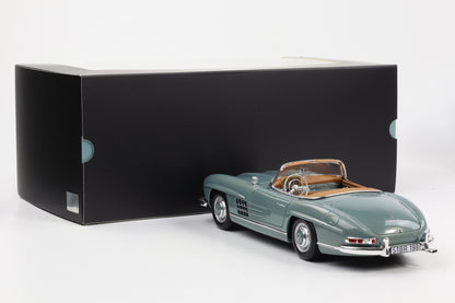 1:18 Norev Mercedes-Benz 300 SL Roadster W 198 II 1957-63 Hellgrün Dealer
