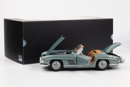 1:18 Norev Mercedes-Benz 300 SL Roadster W 198 II 1957-63 Hellgrün Dealer