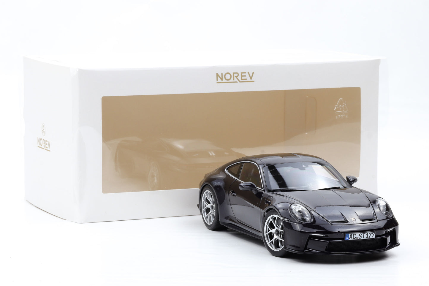 1:18 Norev Porsche 911 992 S/T Coupe 2023 violametallic 187471 1/400 pcs