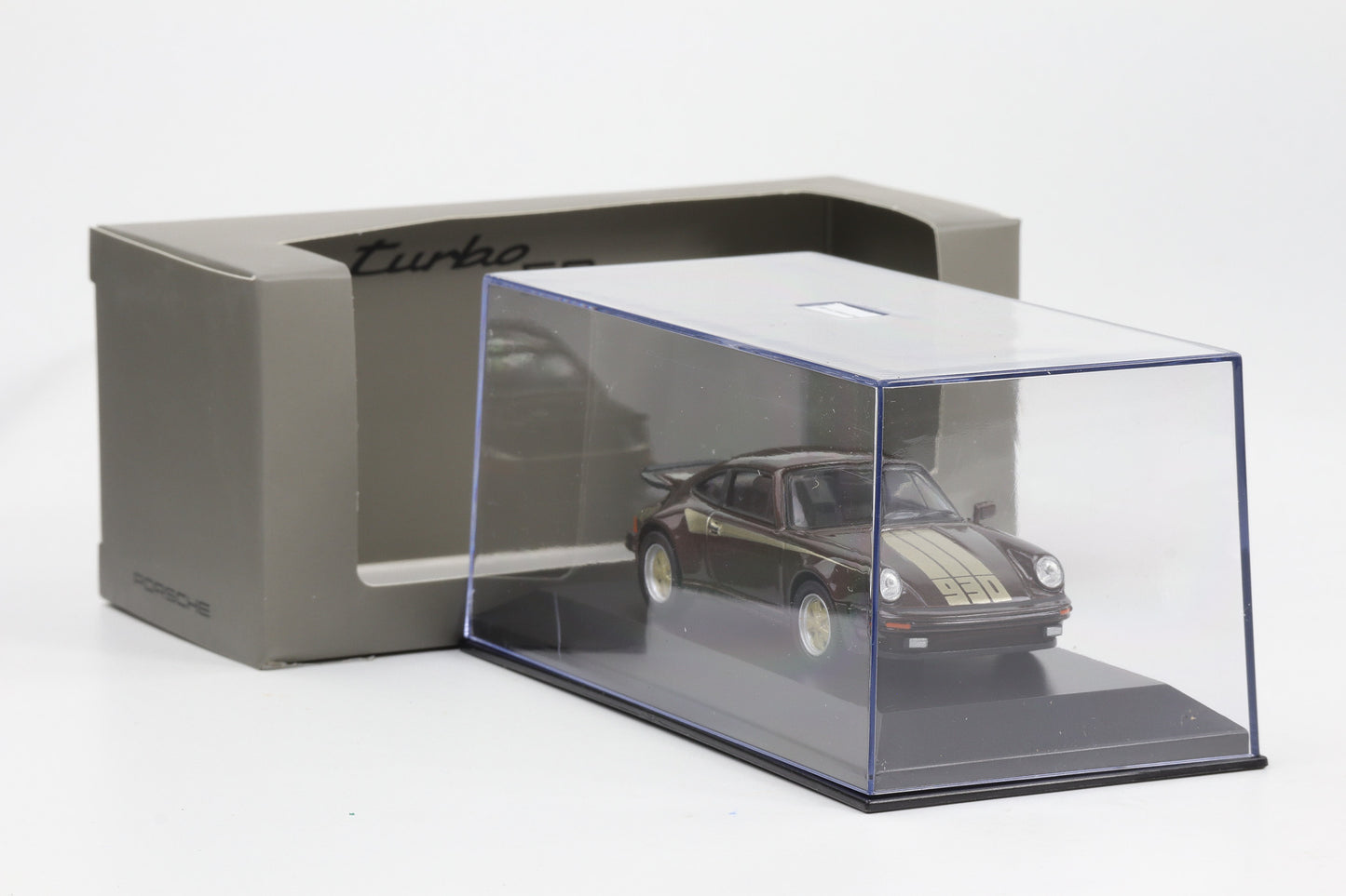 1:43 Porsche 911 930 Turbo 3.0 1975 copperbrown diecast Museum MAP