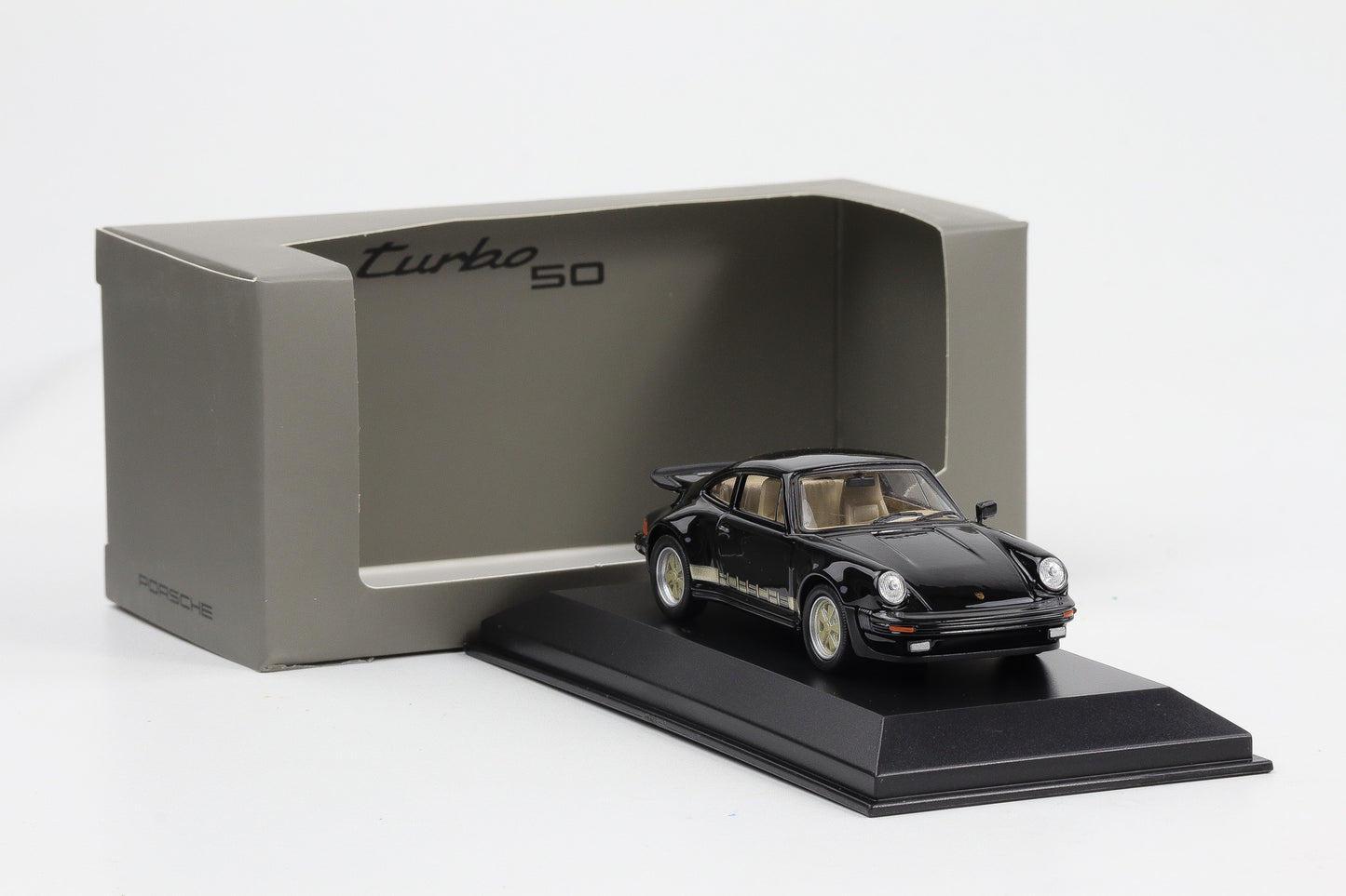 1:43 Porsche 911 930 Turbo 3.0 1975 platin schwarz diecast Museum MAP