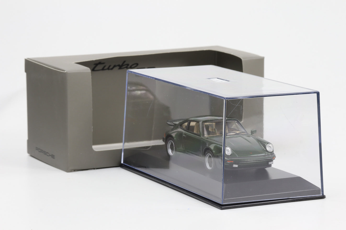 1:43 Porsche 911 930 Turbo 3.0 1975 oakgrün metallic diecast Museum MAP