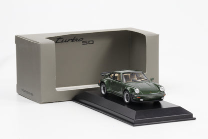 1:43 Porsche 911 930 Turbo 3.0 1975 oakgrün metallic diecast Museum MAP
