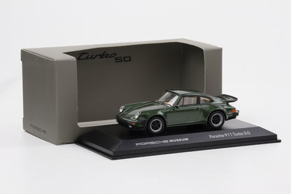 1:43 Porsche 911 930 Turbo 3.0 1975 oakgrün metallic diecast Museum MAP