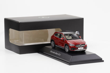 1:43 Spark Mercedes-Benz GLA H247 2020 designo patagonia red bright Dealer