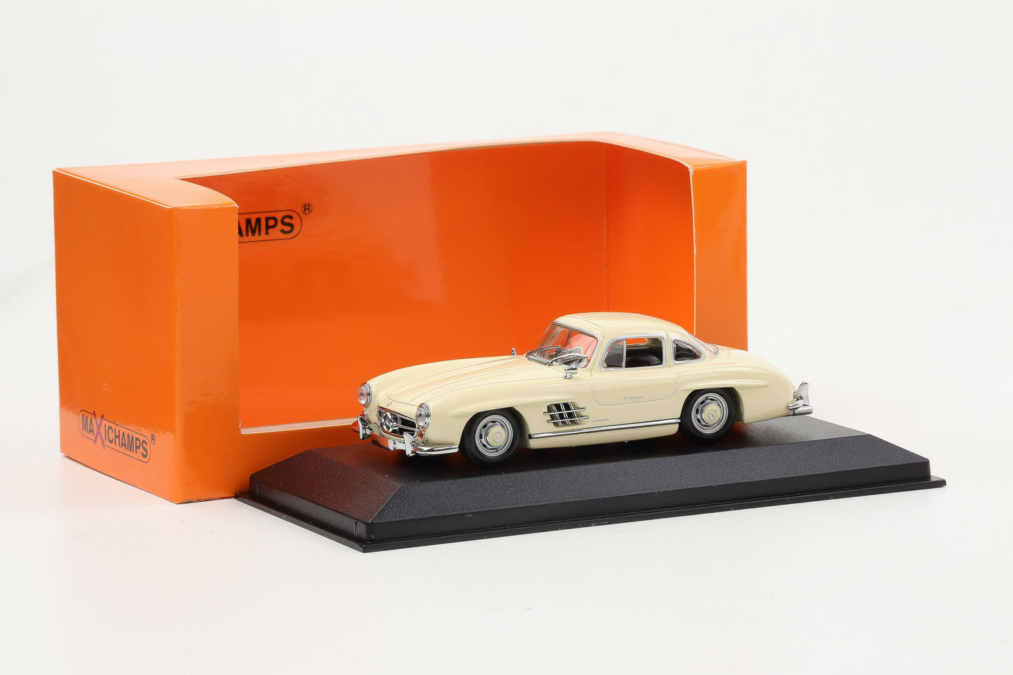 1:43 Minichamps Mercedes-Benz 300 SL Coupe 1957 W198 weiß creme Maxichamps