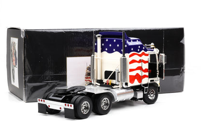1:18 Kenworth K 100 Aerodyne COE Sattelzugmaschine "Stars & Stripes" 1976 Road Kings