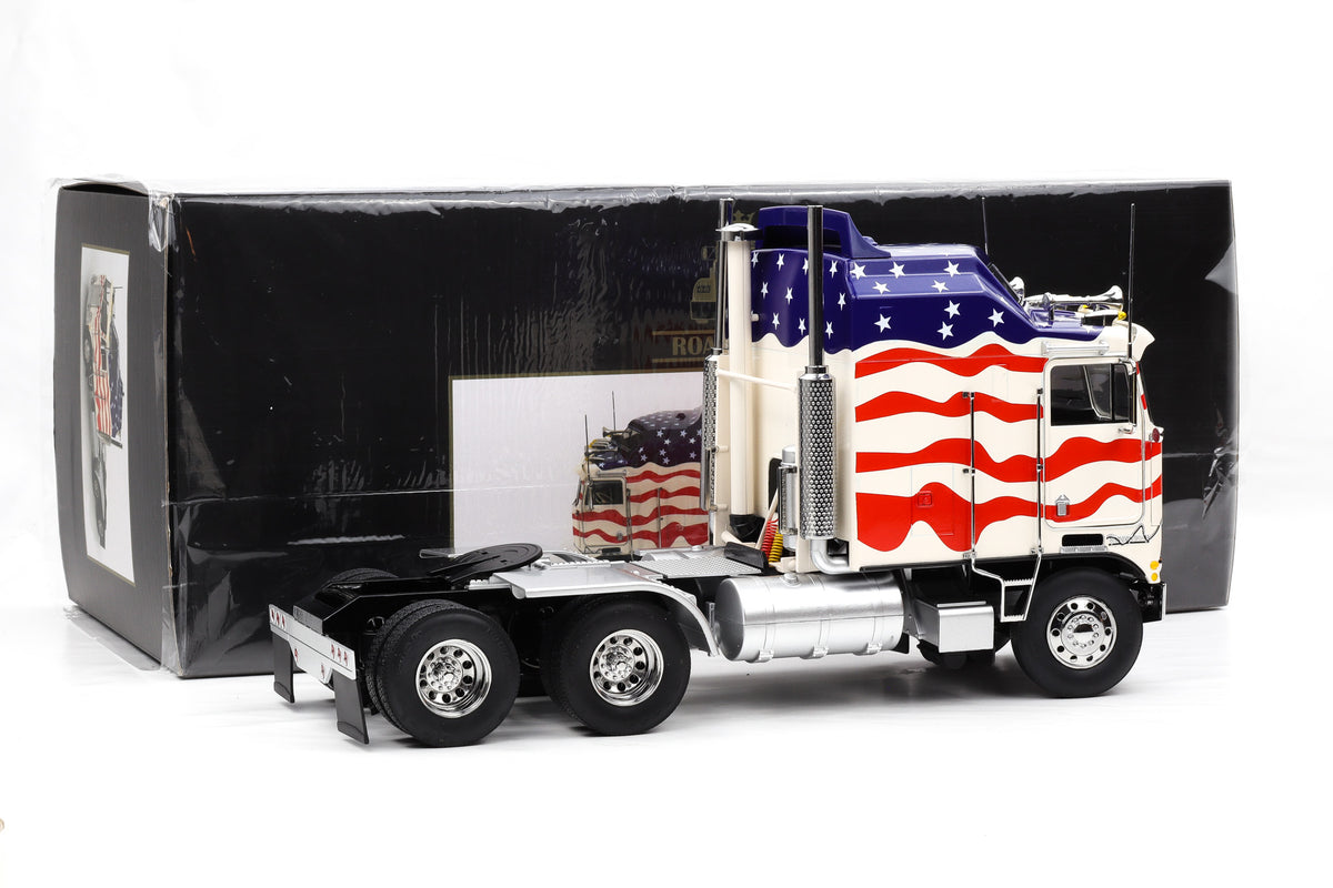 1:18 Kenworth K 100 Aerodyne COE Sattelzugmaschine "Stars & Stripes" 1976 Road Kings