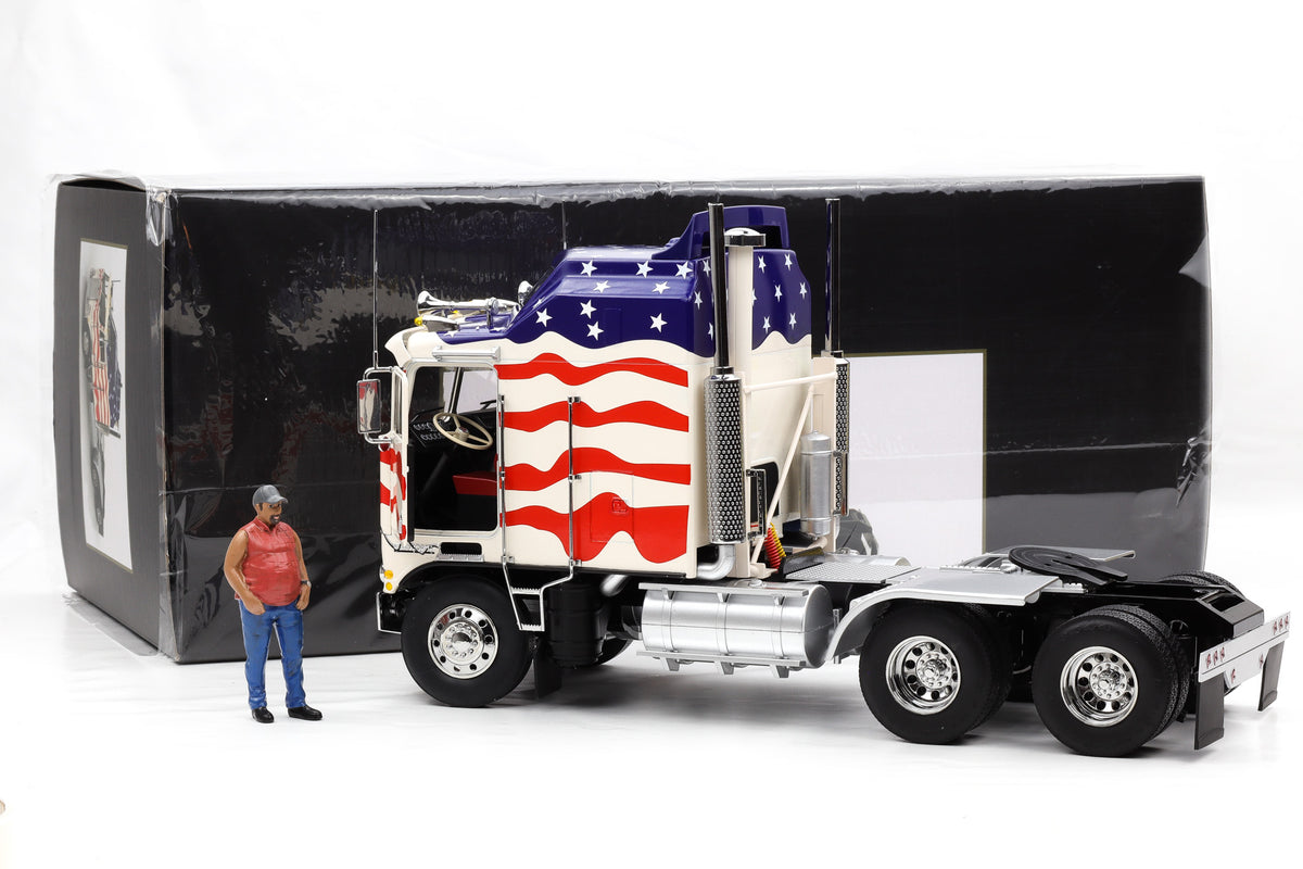 1:18 Kenworth K 100 Aerodyne COE Sattelzugmaschine "Stars & Stripes" 1976 + Figur