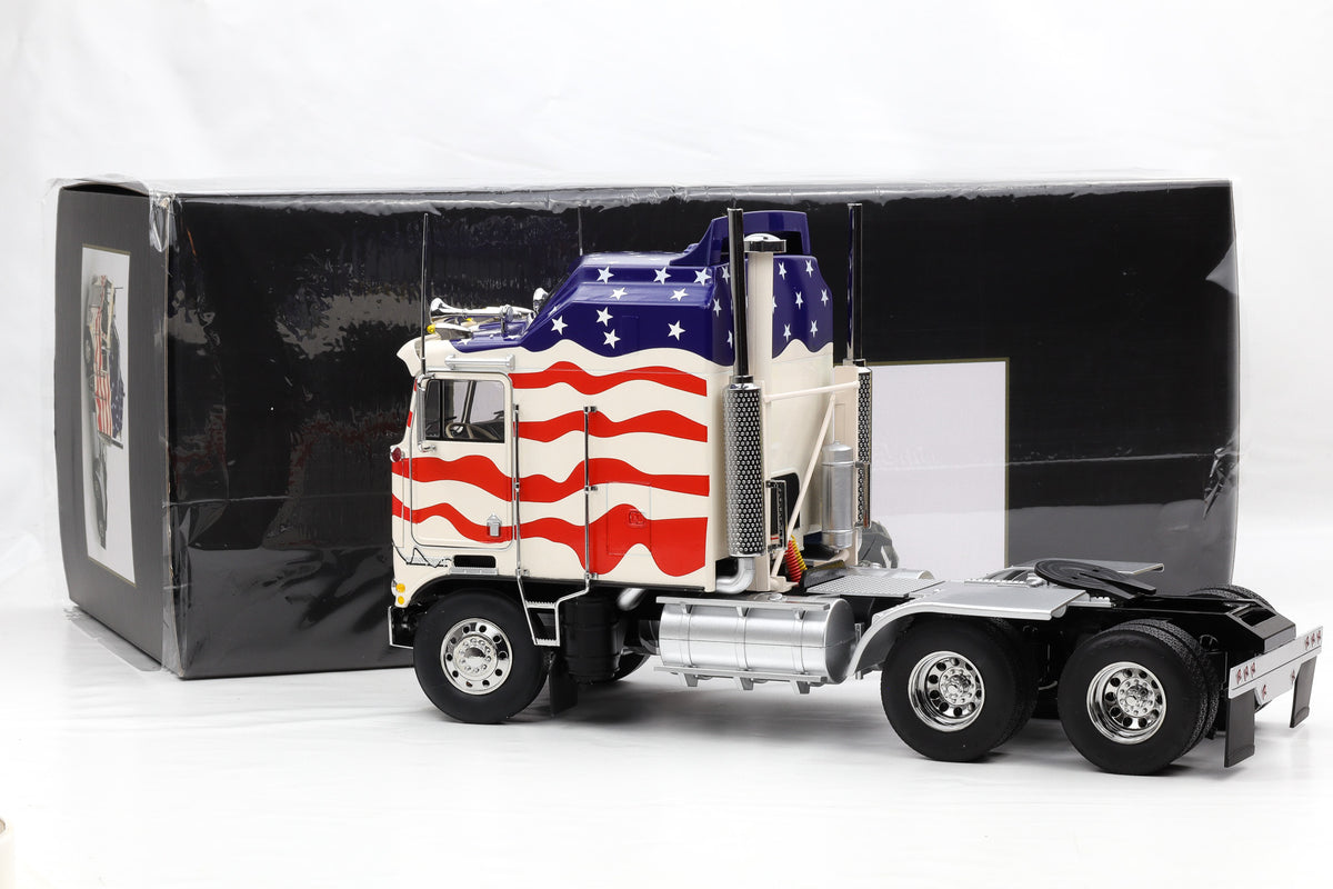 1:18 Kenworth K 100 Aerodyne COE Sattelzugmaschine "Stars & Stripes" 1976 Road Kings