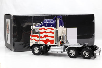1:18 Kenworth K 100 Aerodyne COE Sattelzugmaschine "Stars & Stripes" 1976 Road Kings