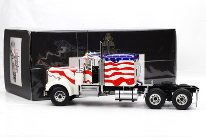 1:18 Kenworth W900 B Sattelzugmaschine "Stars & Stripes" Road Kings