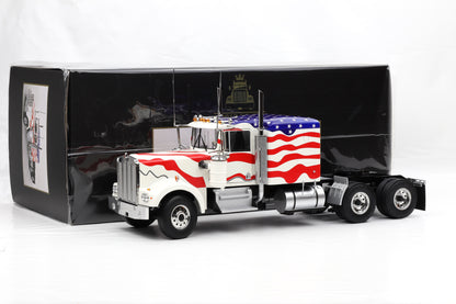 1:18 Kenworth W900 B Sattelzugmaschine "Stars & Stripes" Road Kings