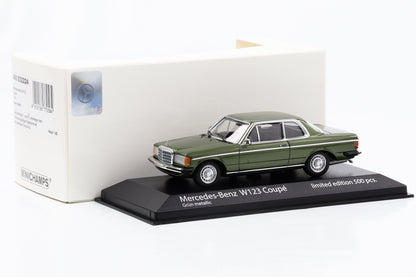 1:43 Mercedes-Benz 230 CE W123 Coupe 1975 - 1985 metálico verde escuro Minichamps