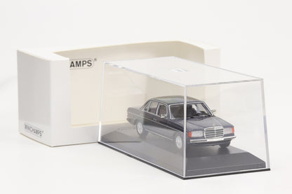 1:43 Minichamps Mercedes-Benz 230 E 1982 lapisblau Limited Edtion 500 Stk.