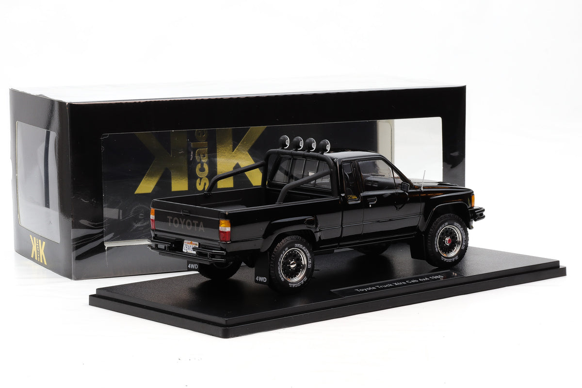 1:18 Toyota Hilux Truck Xtra Cab SR5 Back to future II KK Scale diecast