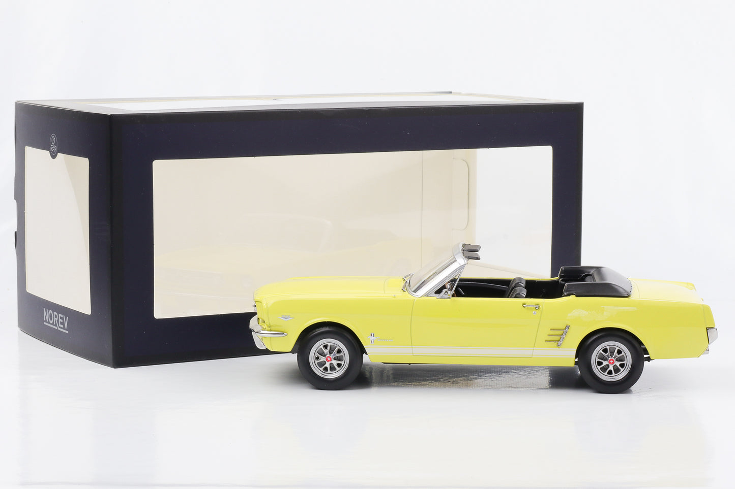1:18 Ford Mustang 1966 Convertibile gialla Norev limitata a 200 pezzi