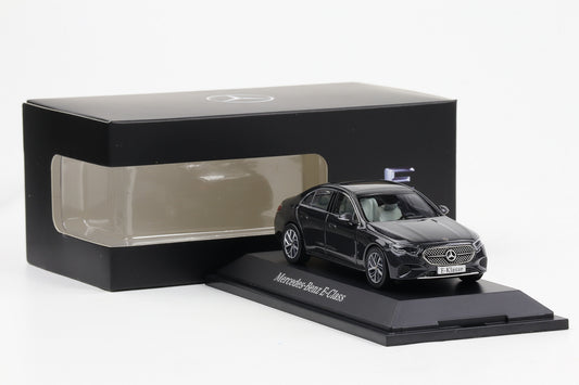1:43 iScale  Mercedes-Benz E-Klasse W214 graphitgrau 2023 B66961116