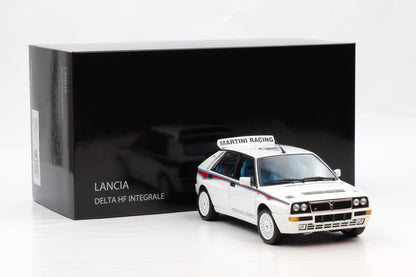 1:18 Kyosho Lancia Delta HF Intergrale 6 weiß full opening 08344E