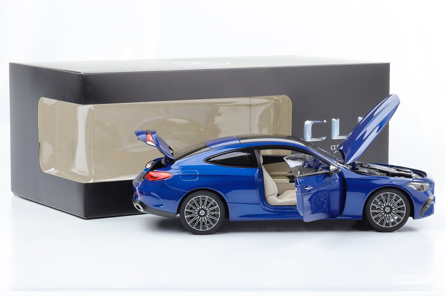 1:18 Mercedes-Benz CLE Coupé AMG Line C236 blu spettrale Rivenditore Norev