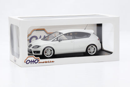 1:18 OTTO mobile Seat Leon Cupra R MK2 Candy white 2010 OT1332