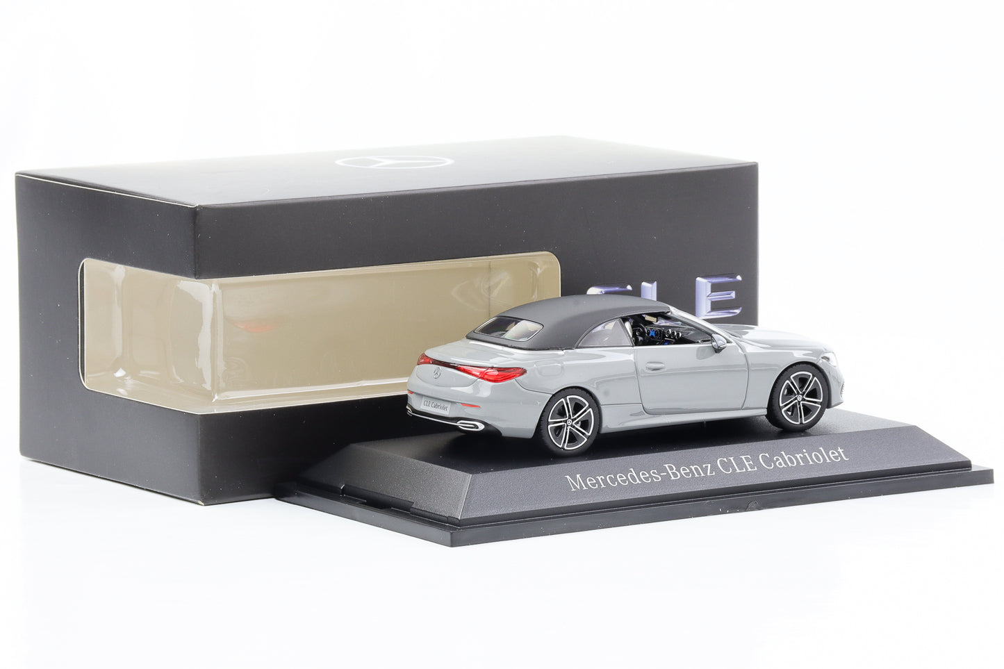 1:43 Mercedes-Benz CLE A 236 Cabrio alpingrau uni Norev dealer