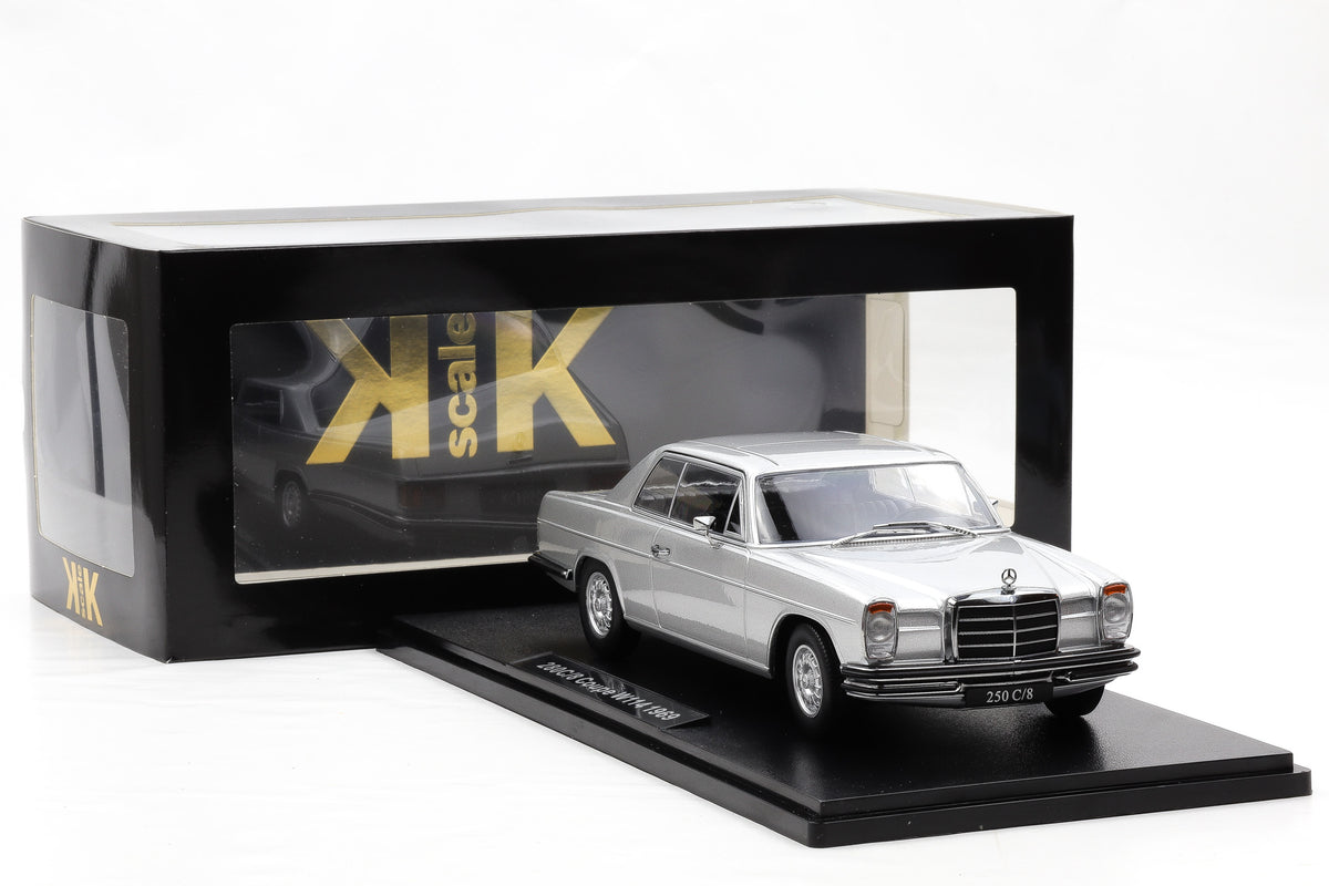 1:18 Mercedes-Benz 250 C/8 Coupe W114 1969 metallic silber KK-Scale + Vitrine