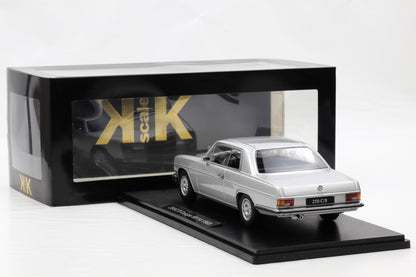 1:18 Mercedes-Benz 250 C/8 Coupe W114 1969 metallic silber KK-Scale + Vitrine