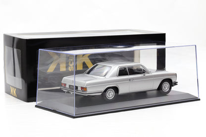1:18 Mercedes-Benz 250 C/8 Coupe W114 1969 metallic silber KK-Scale + Vitrine