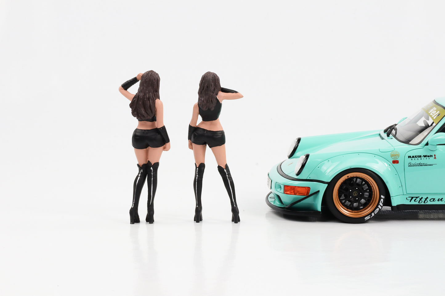 1:18 Figure Auto Salon Girls RWB Amanda + Tess American Diorama Figures Set 1 + 2