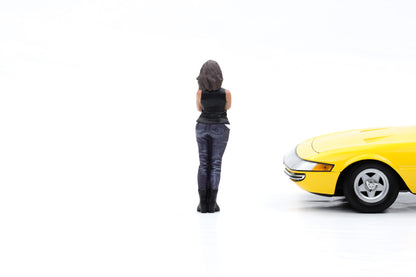 1:18 American Diorama Figur Car Meet 3 Frau mit Tanktop - Figuren