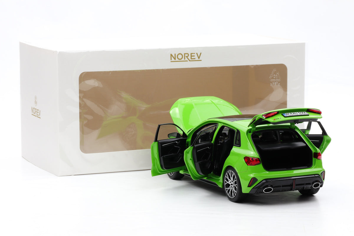 1:18 Norev Audi RS 3 Sportback 2025 Typ 8Ya Kyalamigrün full opening