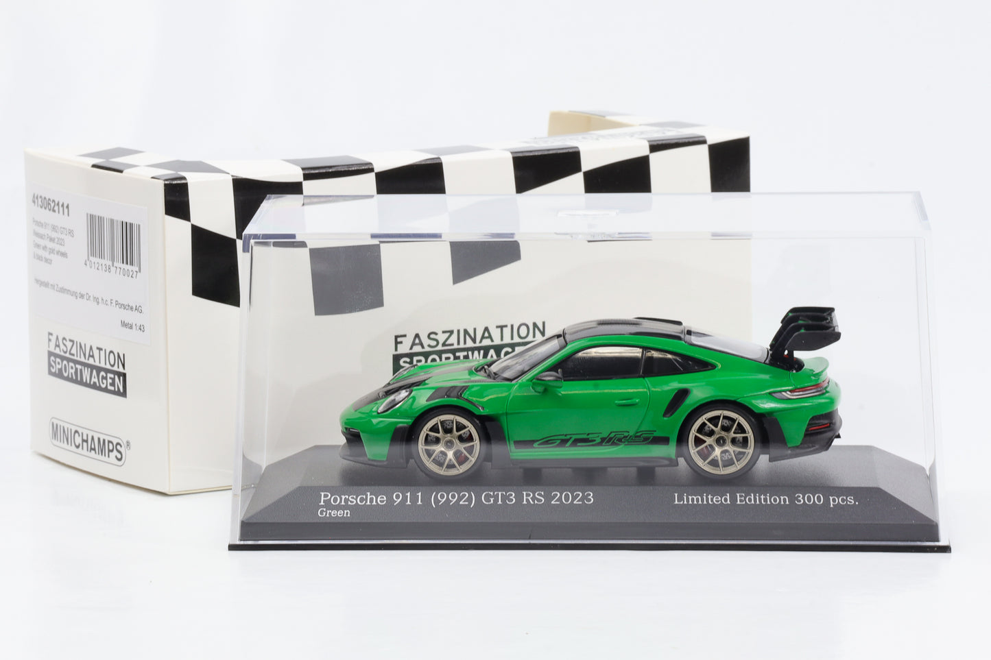 1:43 Porsche 911 992 GT3 RS Weissach package 2023 verte avec jantes dorées Minichamps