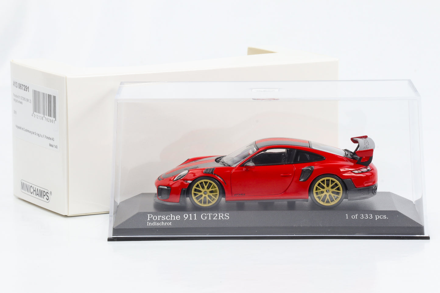 1:43 بورش 911 GT2 RS 991.2 2018 عجلات هندية حمراء ذهبية Minichamps