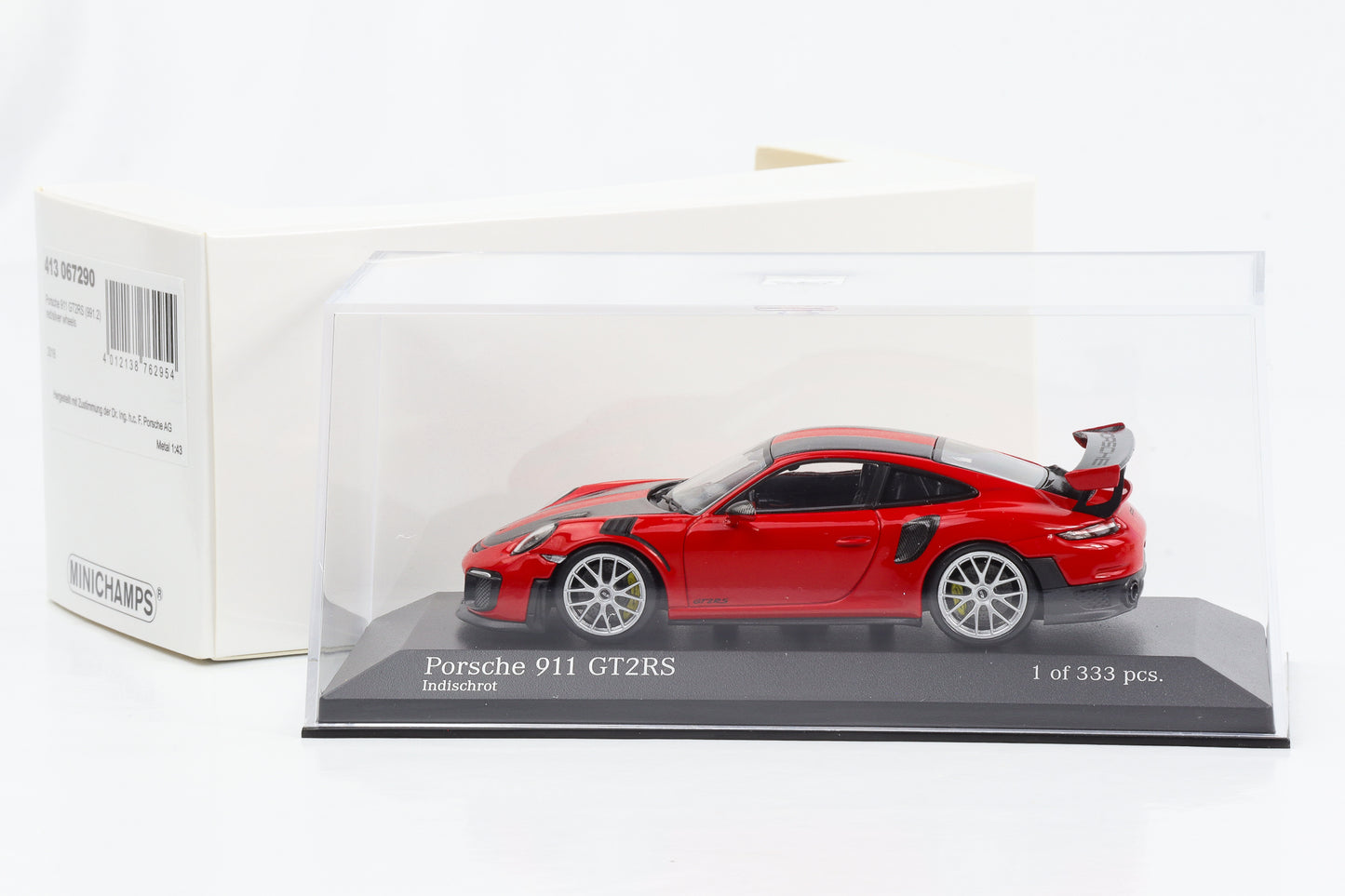 1:43 Porsche 911 GT2 RS 991.2 2018 Indian red silver wheels Minichamps