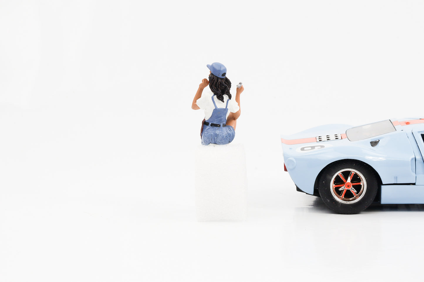 1:18 figure Lady Mechanic Jessie sitting sexy American Diorama figures