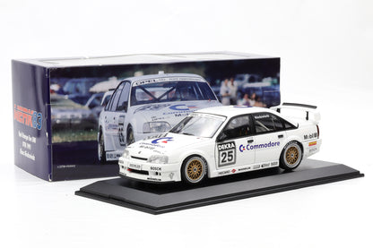 1:18 Opel Omega EVO 500 #25 DTM 1991 Niedzwiedz Werk83 + Vitrine