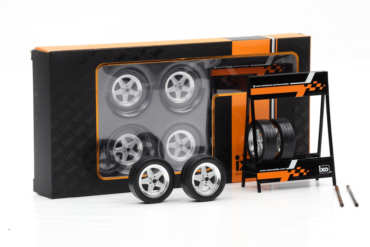 1:18 Räderset Radsatz Penta chrome 4 Felgen 26 mm Set / 36 mm mit Reifen IXO