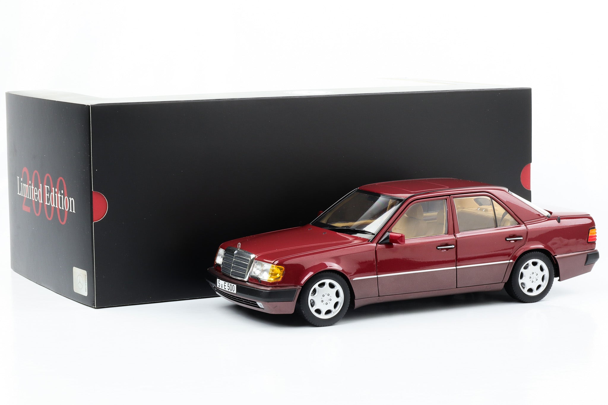 1:18 Mercedes-Benz W124 500 E 5.0 V8 Almandine Red Norev Dealer limite ...