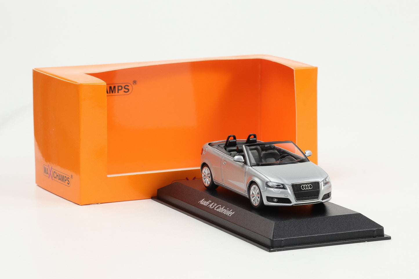 1:43 Minichamps Audi A3 Cabriolet 2007 silber metallic Maxichamps