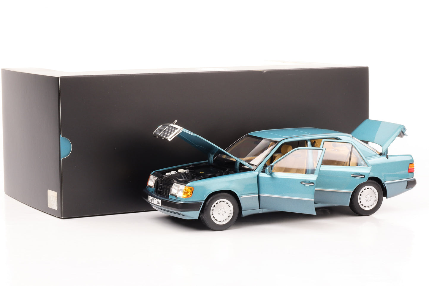 1:18 Mercedes-Benz W124 230 E Beryll blau metallic Norev Dealer limited