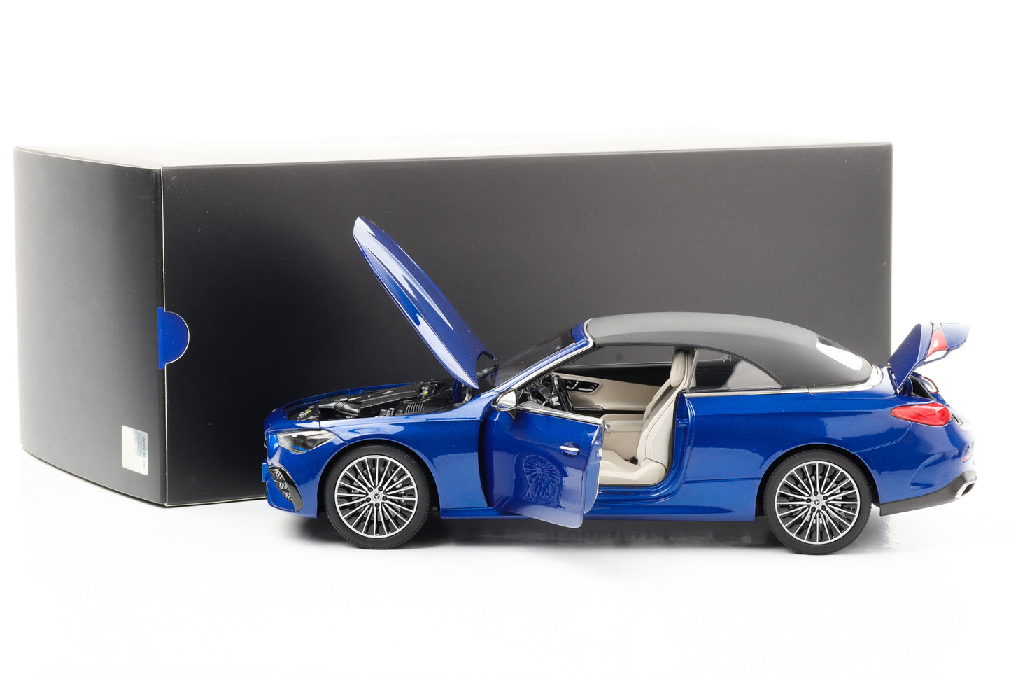 1:18 Mercedes-Benz CLE Cabriolet mit Verdeck 2024 spektralblau Norev Dealer