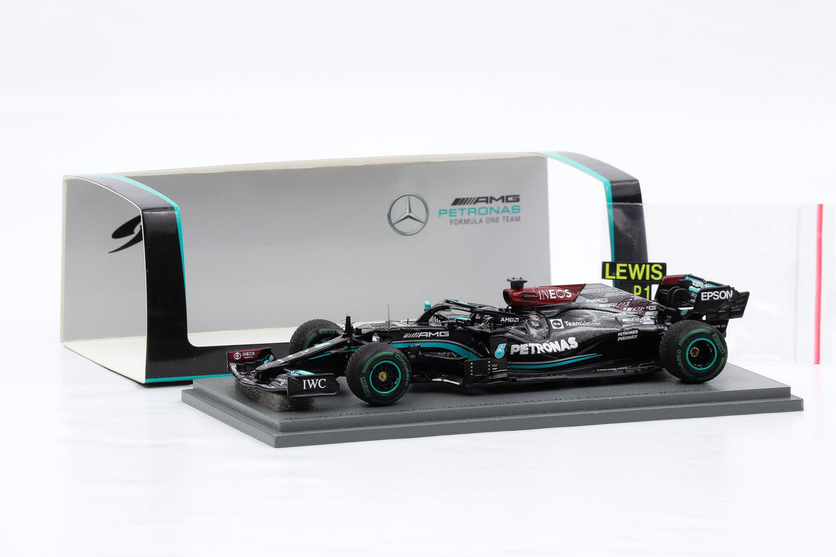 1:43 Mercedes-AMG Petronas F1 #44 W12 Hamilton Winner Russia GP 2021 Spark