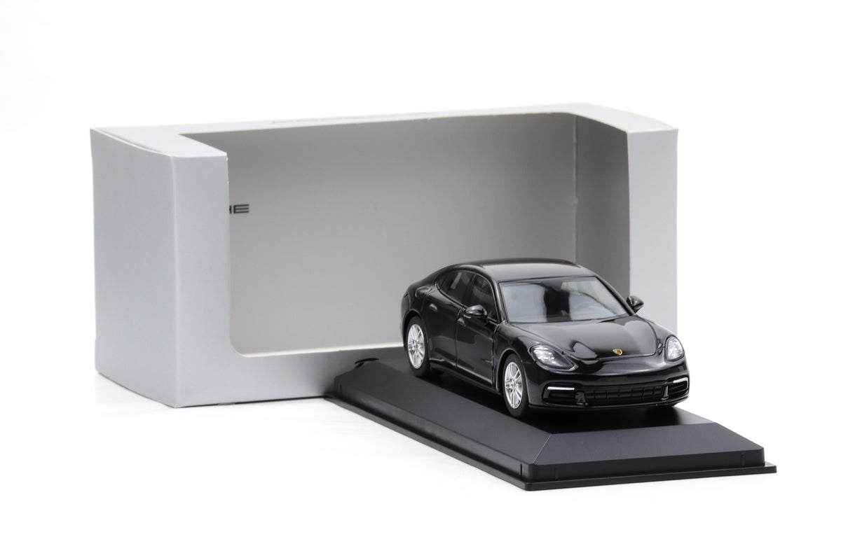 1:43 Herpa Porsche Panamera 971 G2 Tiefschwarzmetallic 2016 WAP Dealer