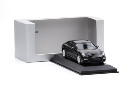 1:43 Herpa Porsche Panamera 971 G2 Tiefschwarzmetallic 2016 WAP Dealer