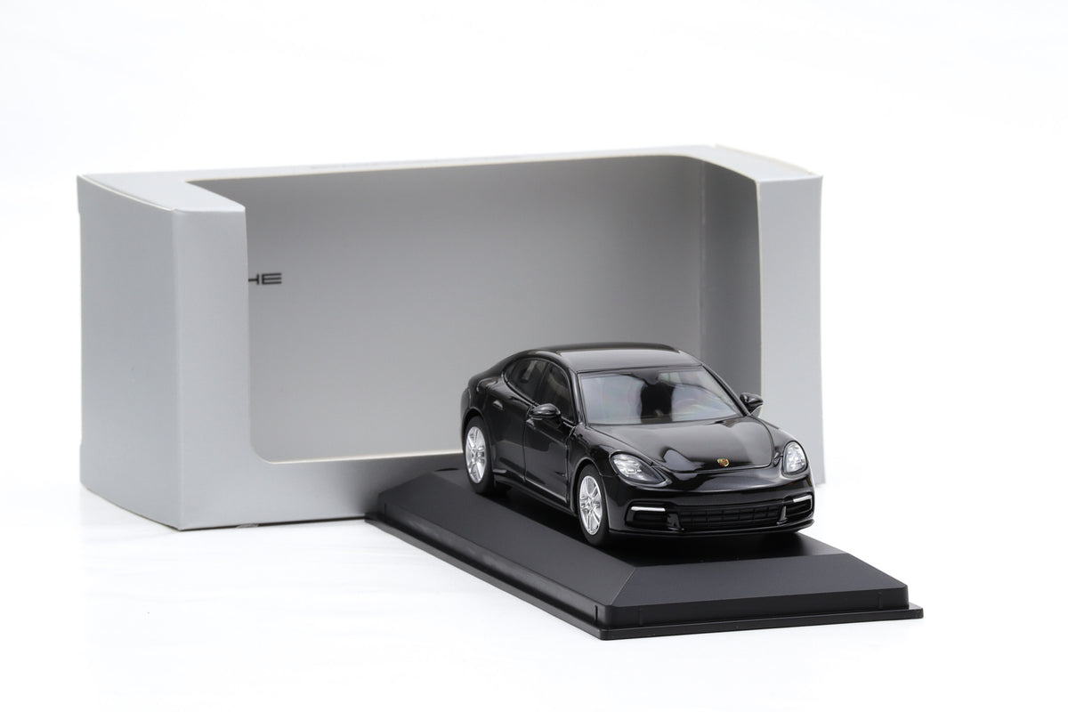 1:43 Herpa Porsche Panamera 971 Tiefschwarzmetallic 2016 WAP Dealer
