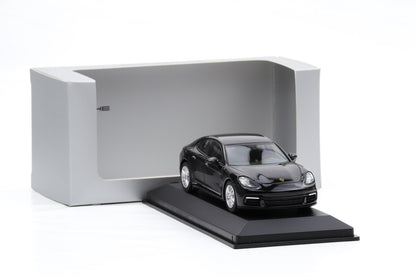 1:43 Herpa Porsche Panamera 971 Tiefschwarzmetallic 2016 WAP Dealer