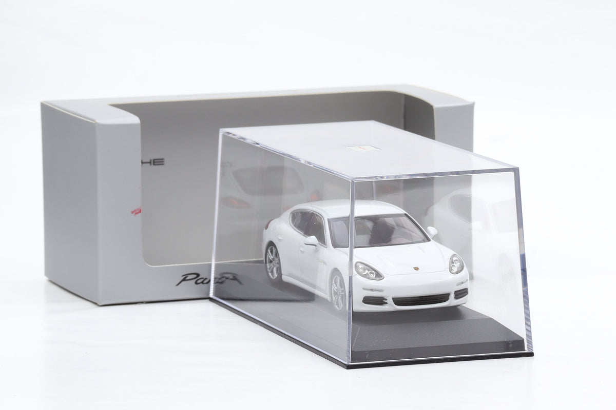 1:43 Minichamps Porsche Panamera S e-hybrid 2013 weiss WAP Dealer